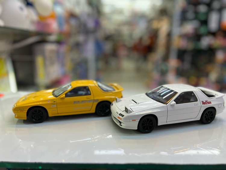خرید ماکت فلزی خودروی مزدا RX7 FC3S | فروشگاه اسباببازی قشم