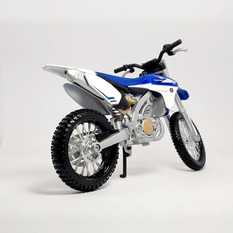 خرید ماکت موتور کراسی یاماها YZ 450 برند Maisto نمونه 1.12 | فروشگاه اسباببازی قشم
