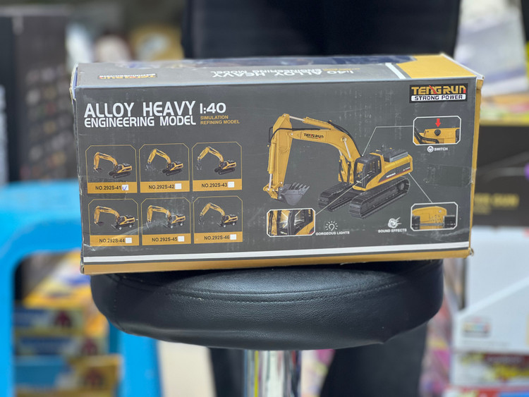 خرید ماکت فلزی بیل مکانیکی ۱:۴۰متحرک | فروشگاه اسباببازی قشم