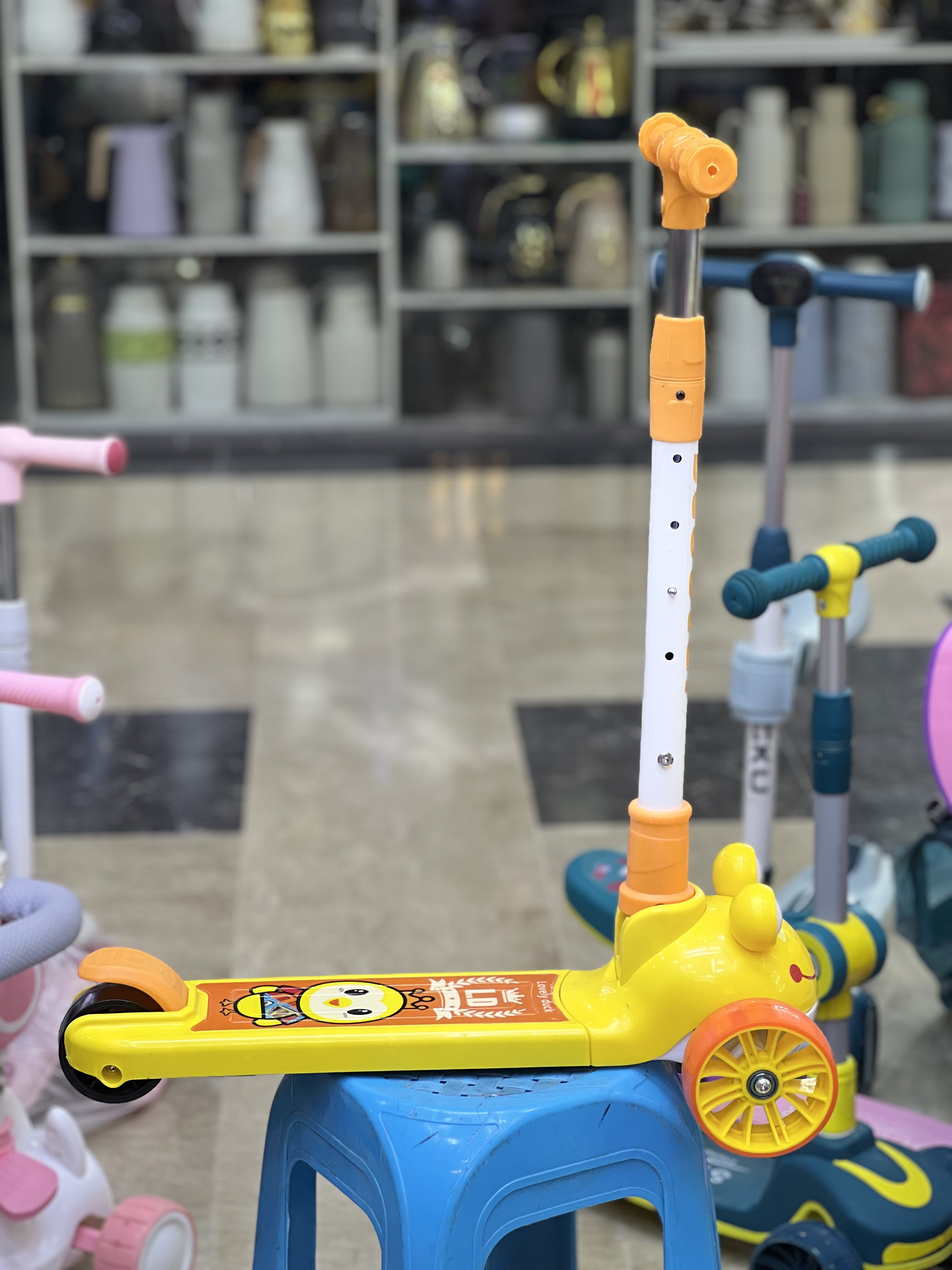 اسکوتر کودک تک‌کاره موزیکال و چراغ‌دار