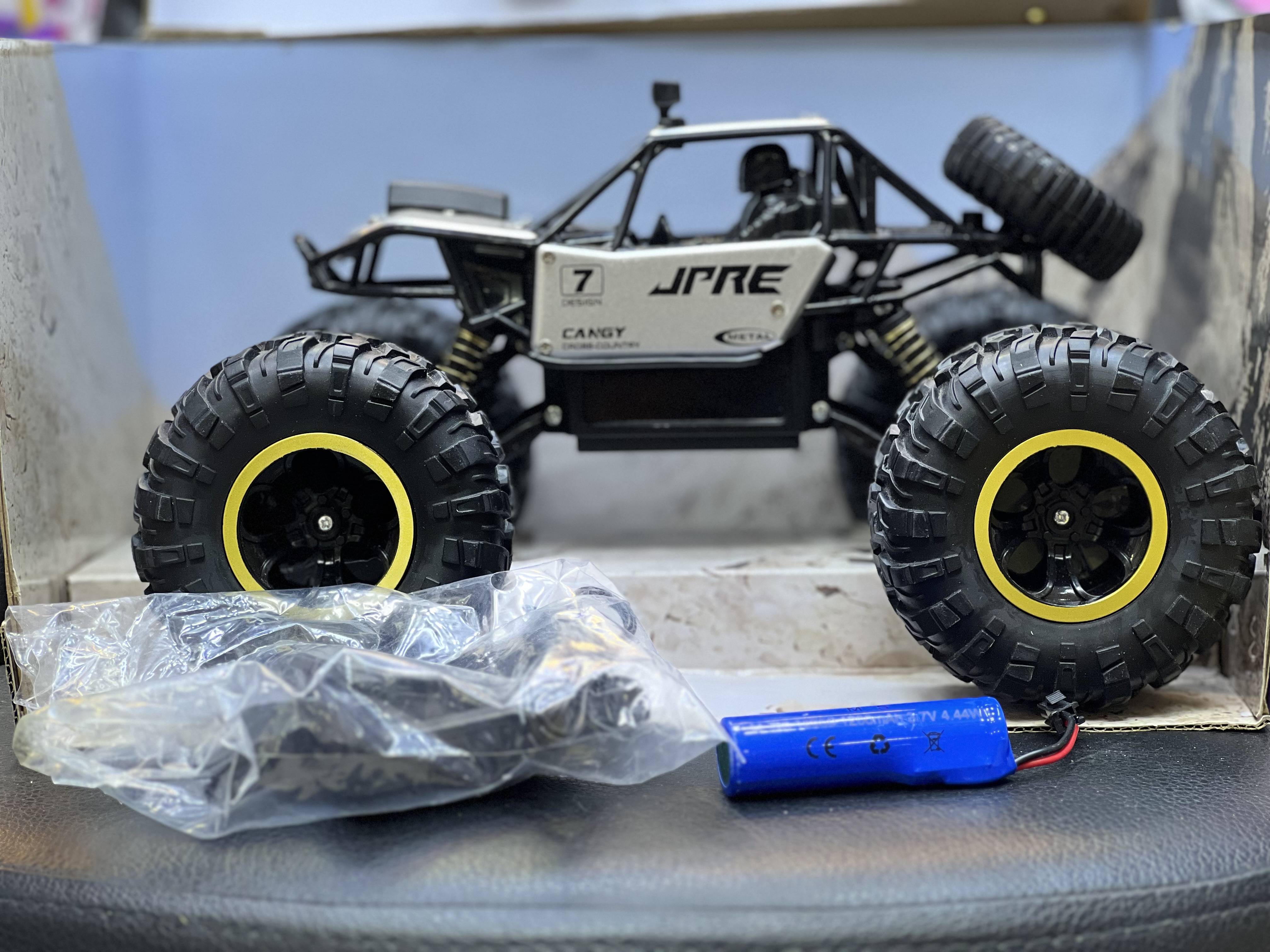 ماشین آفرود دوربین دار سایز۱:۱۶شارژی