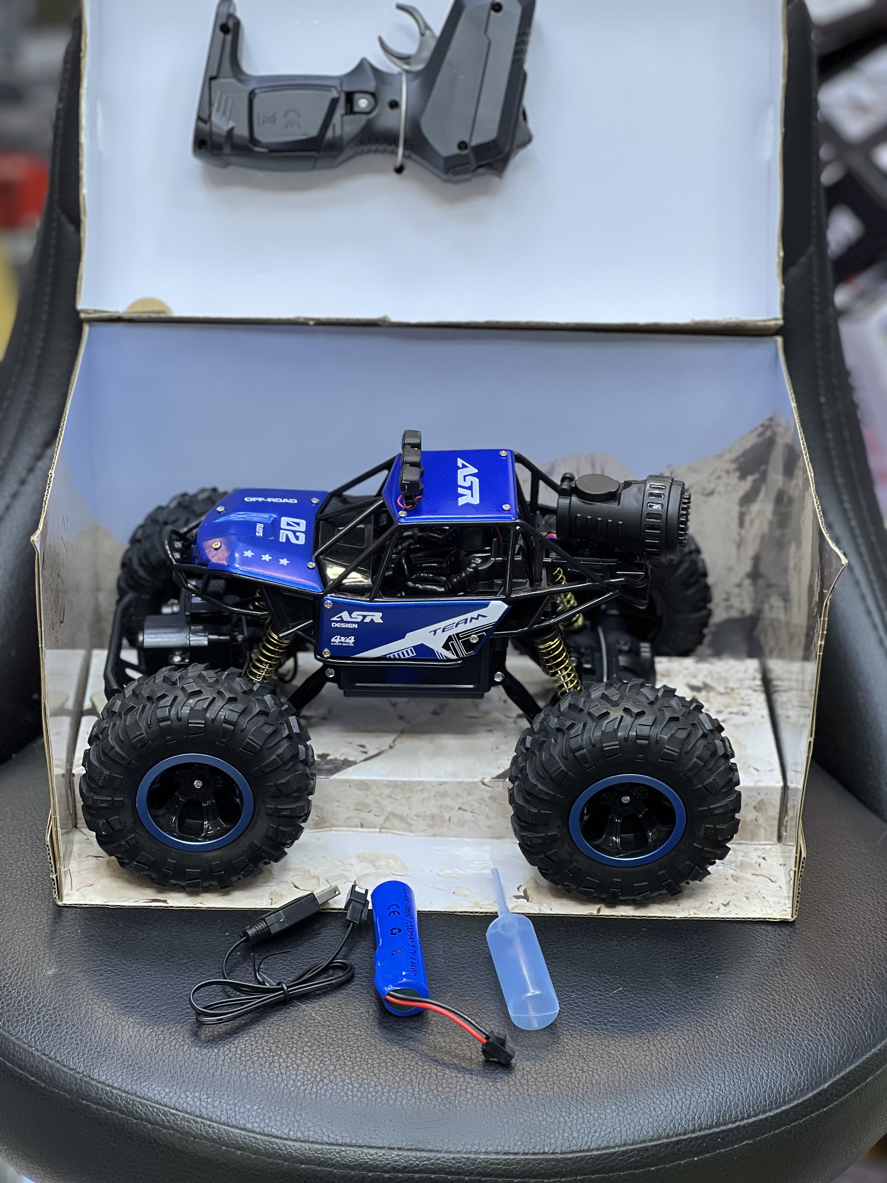 ماشین آفرود دود زا. سایز ۱:۱۶شارژی