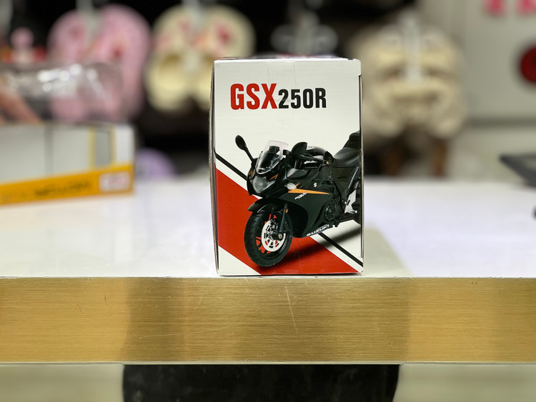 ماکت فلزی متور سوزوکی. GSX250R. ۱/۱۲