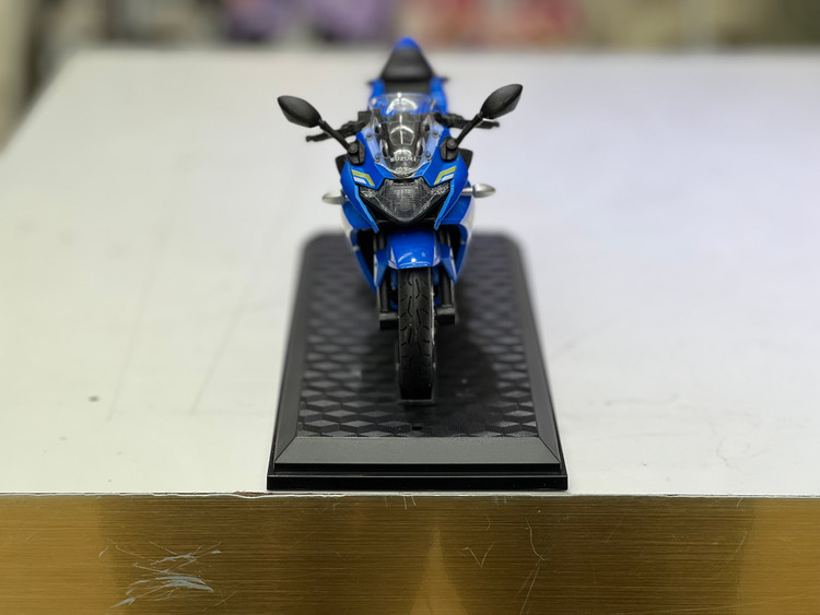 ماکت فلزی متور سوزوکی. GSX250R. ۱/۱۲