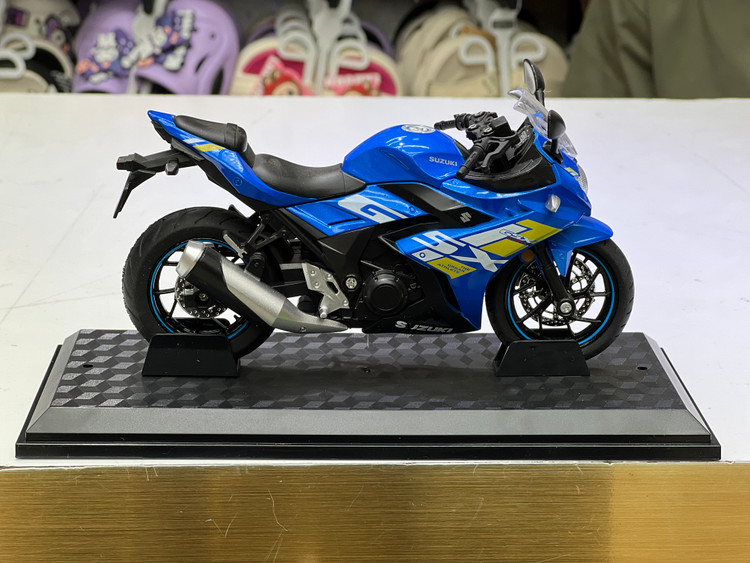 ماکت فلزی متور سوزوکی. GSX250R. ۱/۱۲